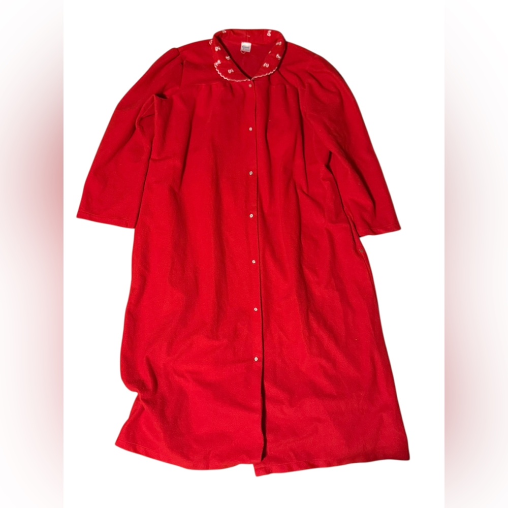 Carole Vintage Red Button-Down Robe